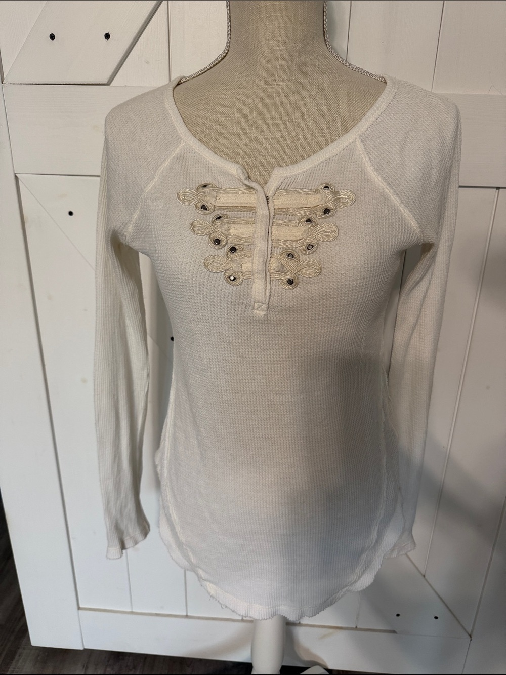 Womenโs We the free long sleeve